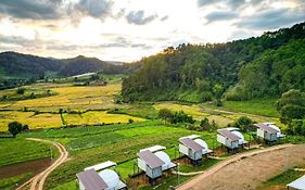 สวนไร่รุ่งอรุณ Suan Rai Rungarun